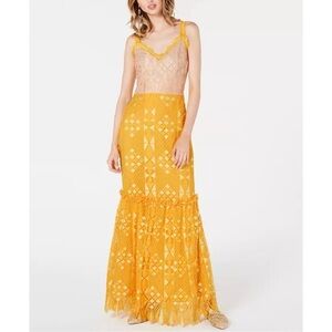 FOXIEDOX NWT Sleeveless Two-Tone Crochet Lace Maxi Gown S